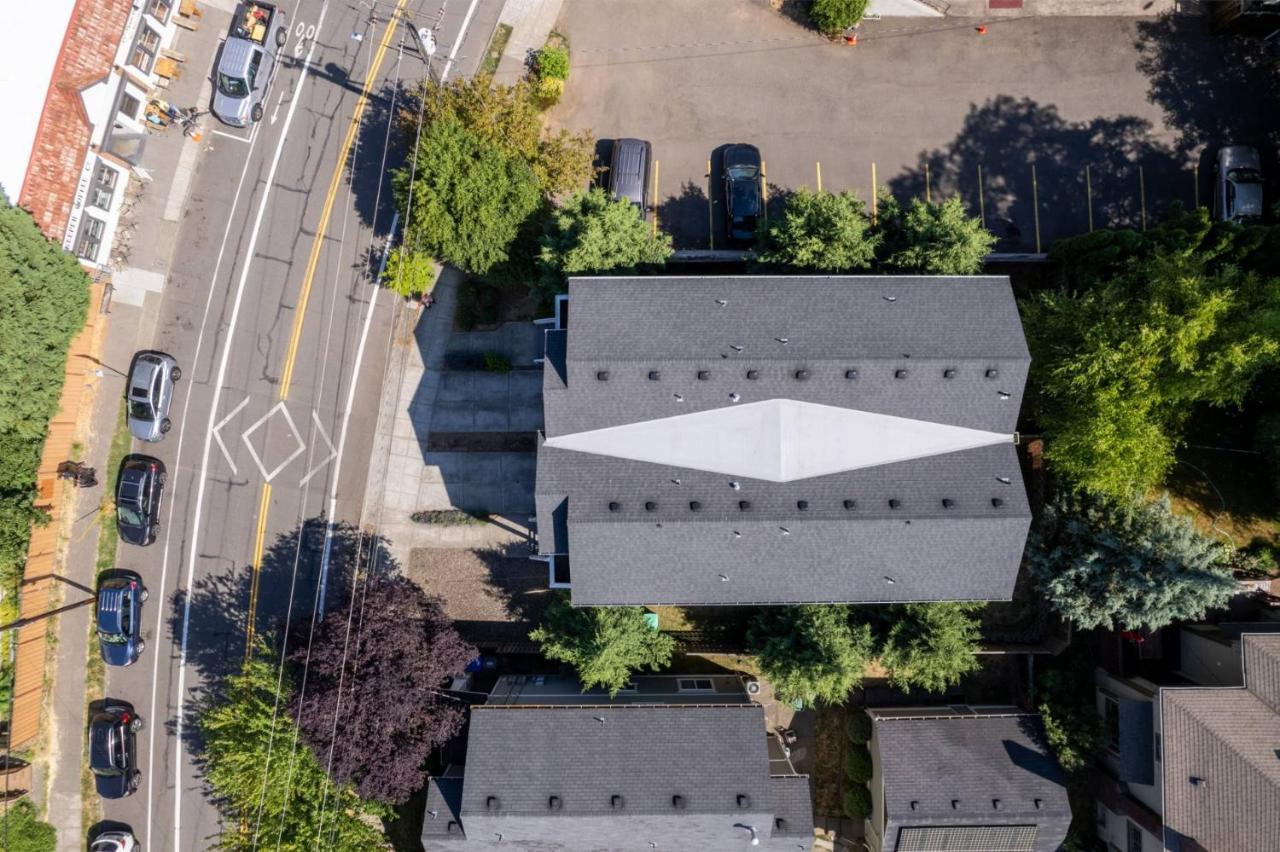 Cesar'S Townhome Portland Exterior photo